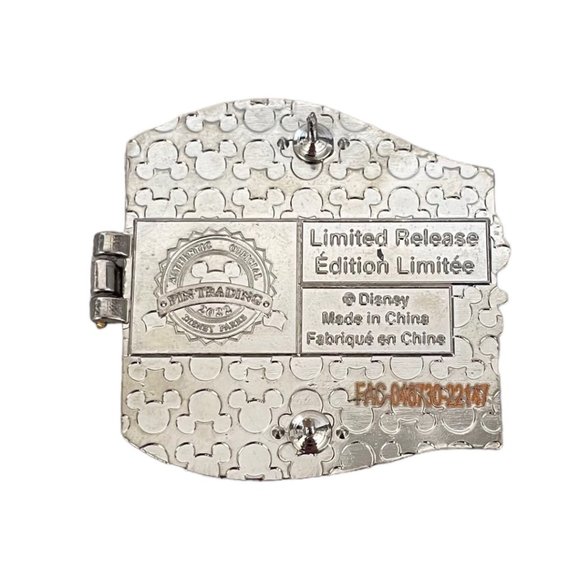 Disney Fun and Fancy Free 75th Anniversary Bongo Lulubelle Limited Release Pin - Picture 4 of 6